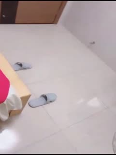 1白皙苗窕粉乳小姐姐口交挑逗狼友爆操无毛骚逼